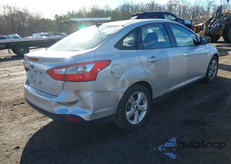 2014 Ford Focus Se from USA, damaged, VIN 1FADP3F26EL434670